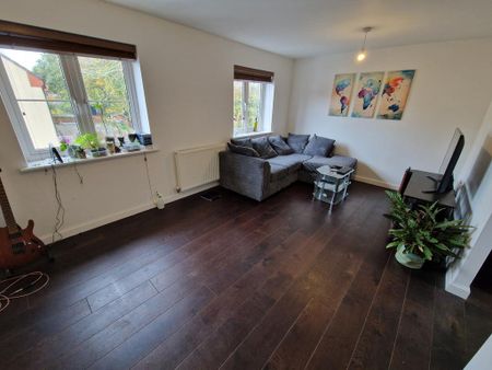 2 bedroom coach house to rent - Photo 4