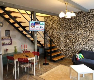 Casa spatioasa la pret de apartament, 76 mp, curte, zona Cen - Fotografie 2