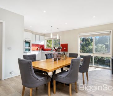 Bright Family Home in East Doncaster Secondary Zone - Photo 3