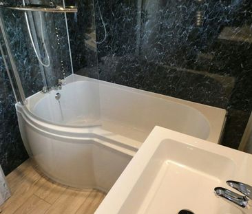 Semi-detached house to rent on - Photo 6