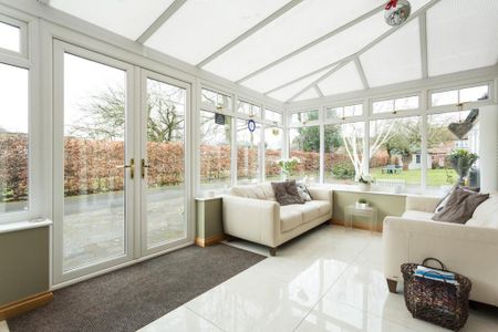 4 bedroom detached house to rent - Photo 3