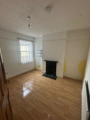 4 Bed Terraced House, Verdant Lane, SE6 - Photo 4