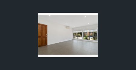 Light-Filled, Modern Home + Self-Contained Granny Flat - Photo 2