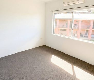 Low Maintenance Living in Woree - Photo 2