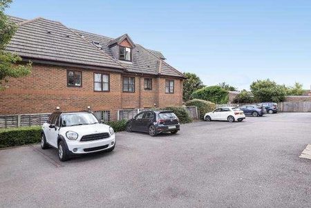 Knaphill, Woking, GU21 - Photo 2