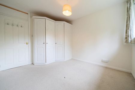 2 bedroom maisonette to rent - Photo 5
