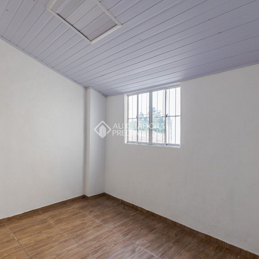 Casa com 3 quartos e 72m² para alugar em Olaria, Canoas. - Photo 1