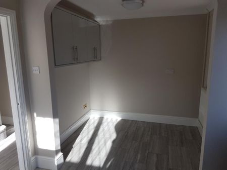 3 bedroom detached house to rent - Photo 3