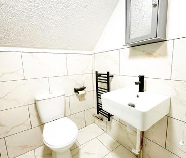 Studio to rent - Photo 6