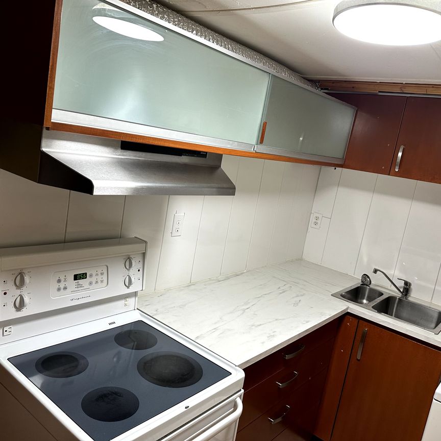 For Lease - 204 Mason Drive, Whitby, Ontario - Photo 1