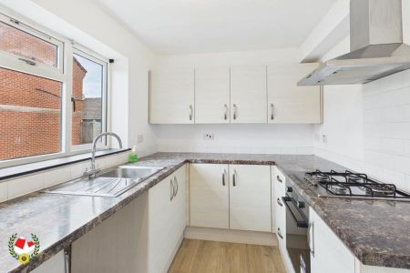 Mulberry Close, Hardwicke - Photo 5