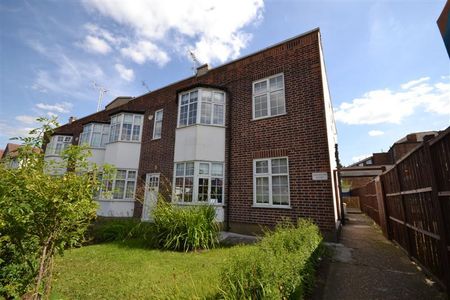 2 bedroom maisonette to rent - Photo 4