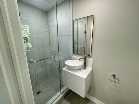 For Lease - 19 Waring Court Unit# Lower, Toronto, Ontario - Photo 5