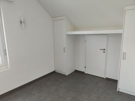 1 MONAT MIETZINSFREIE ZEIT - 2.5-ZIMMER DACHWOHNUNG MIT BALKON - Photo 3