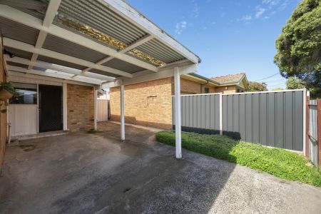 Renovated comfort & space in quiet Keon Park pocket - Photo 5