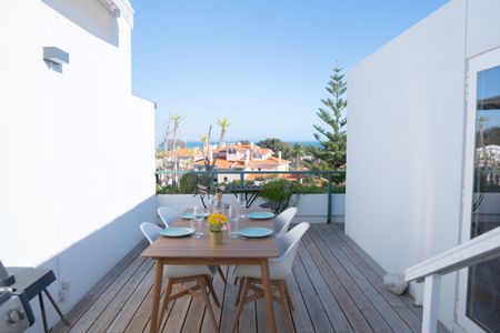 Deslumbrante penthouse com vista para o mar e amplo terraço, no centro de Cascais. - Photo 2