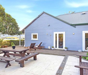 Fully Furnished In Lyttelton - Photo 2