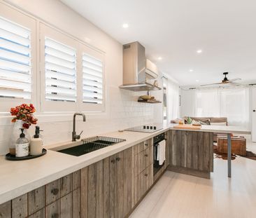 Renovated Two-Bedroom Apartment in the Heart of Tugun - Photo 5