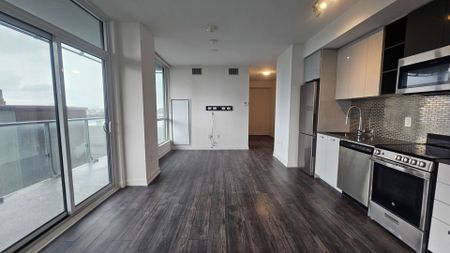 For Lease - 10 De Boers Drive Unit# 501, Toronto, Ontario - Photo 4
