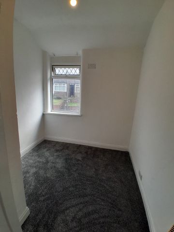 3 Bed Terraced House, Chudleigh Road, M8 - Photo 3