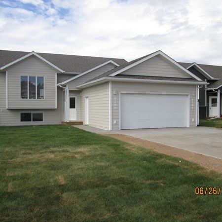 Hawkey House Lower Dec 20, 2025 - Photo 4