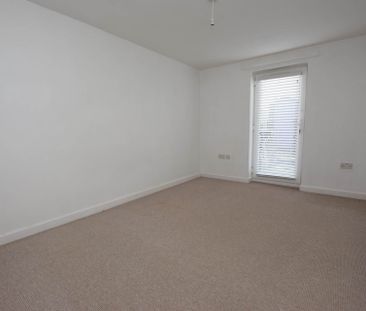 Old Chester Road, Birkenhead - Photo 5