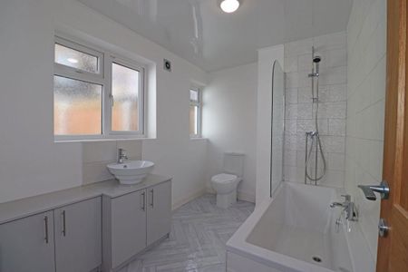 Terraced House in Durranhill Road, Carlisle - Photo 4