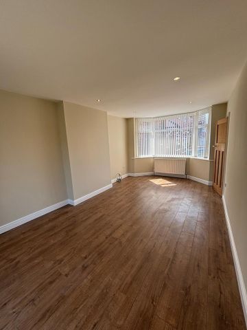 3 bedroom detached house to rent - Photo 2