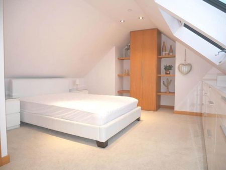 3 bedroom flat to rent - Photo 5