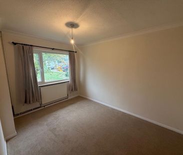 3 bedroom bungalow to rent - Photo 1