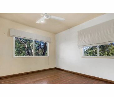 “Dual-Living Residence with a View” - Photo 3