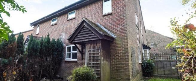 1 bedroom semi-detached house to rent - Photo 1