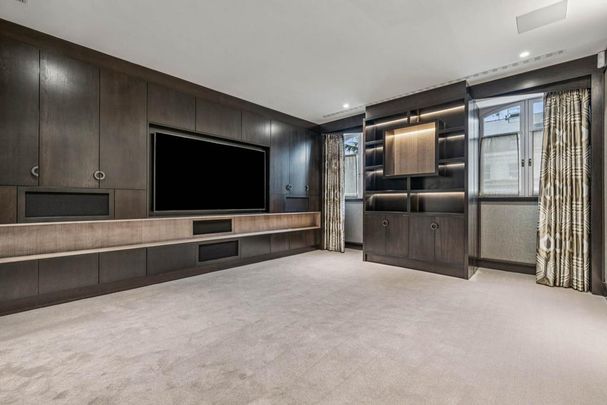 9 bedroom house to rent - Photo 1