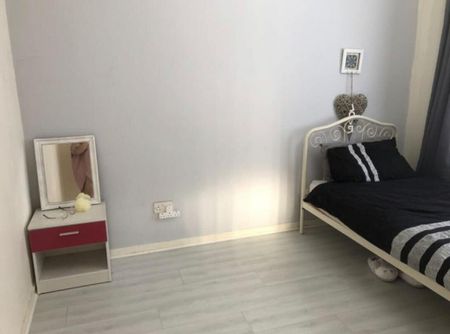 4 bedroom house to rent - Photo 2