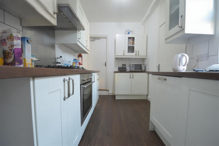 Manilla Road, Selly Oak, Birmingham B29 - Photo 2