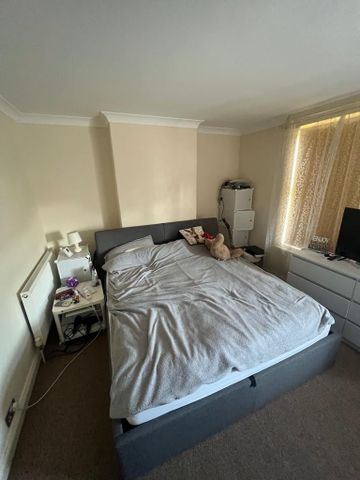 3 bedroom terraced house to rent - Photo 3