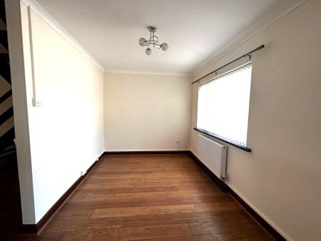 Y Llwyn, Coedcae, Llanelli, SA15 1JT - Photo 3