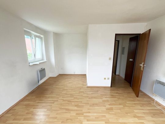 Gemütliche Dachgeschosswohnung mit Küche - Photo 1