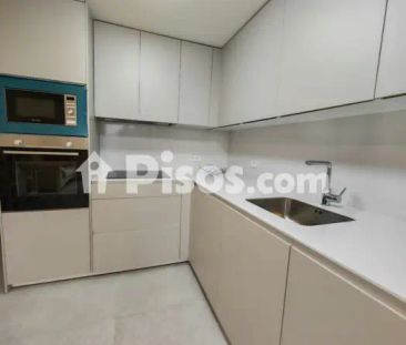 Piso en alquiler en Avenida de Juan de Borbón - Photo 3