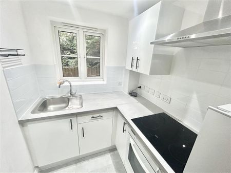 Lower Northam Road, Southampton, Hedge End - Photo 4