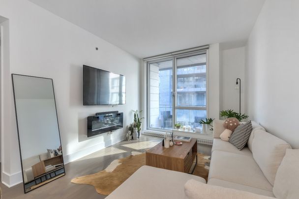 Condo for rent, Montréal (Ville-Marie) - Photo 1