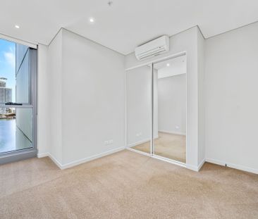 Immaculate Waterfront Living - Photo 6