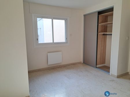 Location Appartement 3 pièces 62m² TOULON 83200 - Photo 3