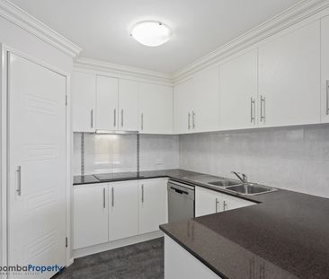 2/16 High Court Drive, 4350, Wilsonton Heights Qld - Photo 4