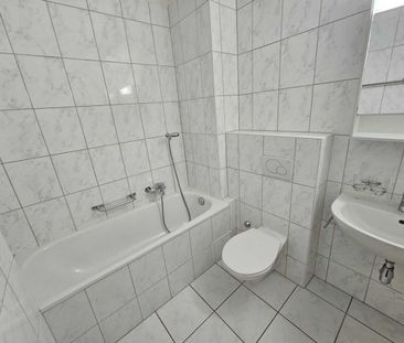 Two-and-a-half-room apartment on the first floor - Foto 4