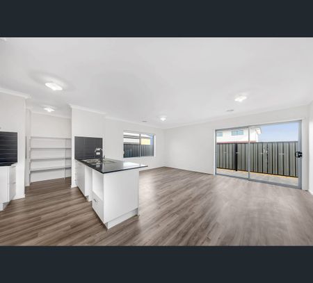 6 Danzig Street, Kalkallo, Vic 3064 - Photo 5