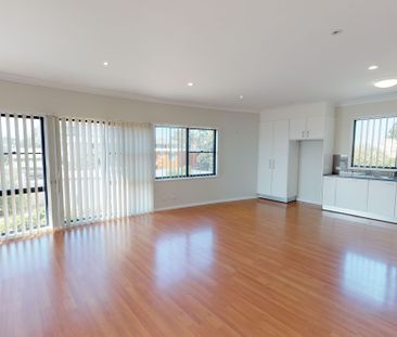 Walking on Sunshine & Partially Furnished - Photo 5