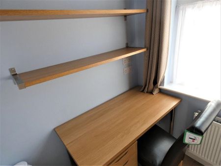 5 bedroom house share to rent - Photo 4