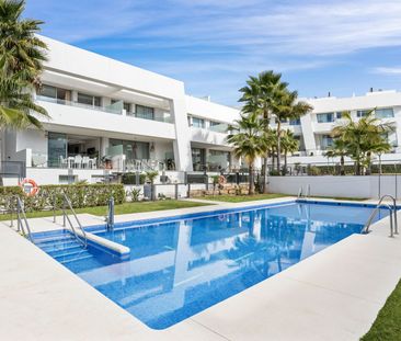 Townhouse in Río Real - Photo 2