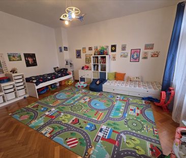 Location Appartement 3 pièces 119m² - Photo 2